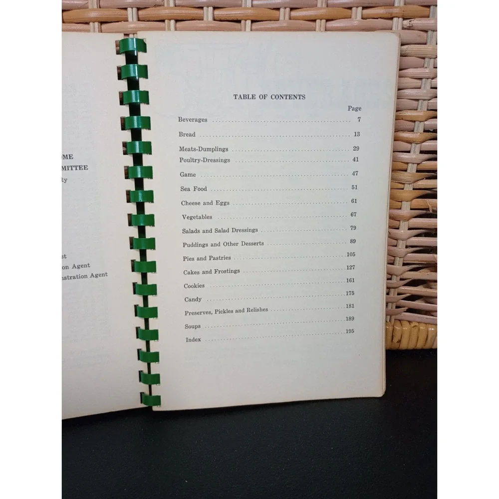 North Carolina Federation Of‎ Home Demonstration Clubs Cookbook Family History